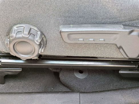 Used 2025 Jeep Wrangler Sahara image 22