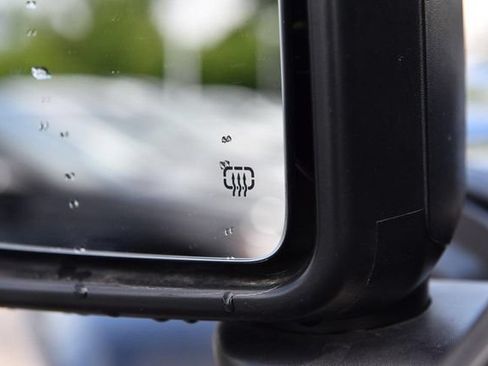 Used 2025 Jeep Wrangler Unlimited Sahara w/ Safety Group AWD/4WD image 9