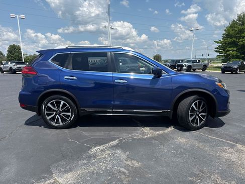 Used 2017 Nissan Rogue SL w/ SL Premium Package FWD image 10