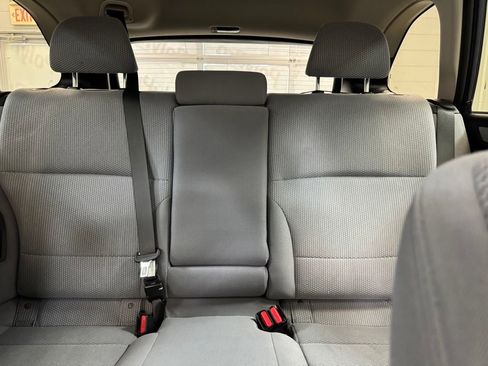 Used 2019 Subaru Outback 2.5i Premium AWD/4WD image 14