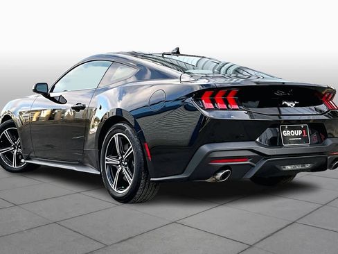 Used 2025 Ford Mustang Coupe image 10