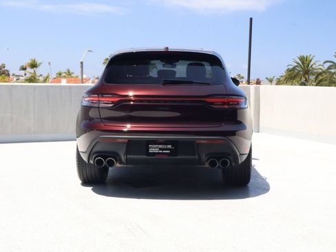 Certified 2023 Porsche Macan AWD/4WD image 10