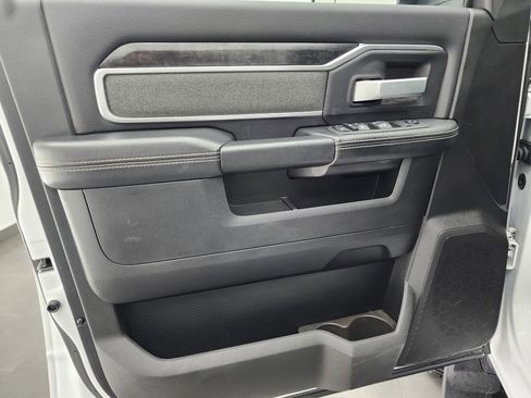 Used 2022 RAM 3500 Big Horn w/ Level C Equiment Group image 38