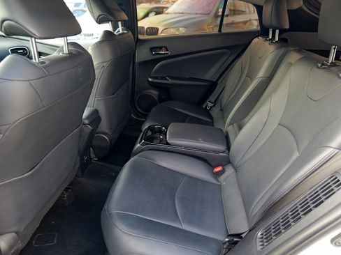 Used 2017 Toyota Prius Prime Premium image 26