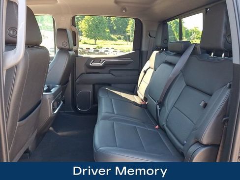 Used 2022 Chevrolet Silverado 1500 LTZ w/ LTZ Convenience Package II AWD/4WD image 20