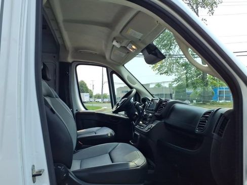 Used 2025 RAM ProMaster 2500 w/ Convenience Group FWD image 20