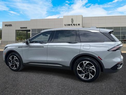 New 2026 Lincoln Nautilus Premier AWD/4WD image 5