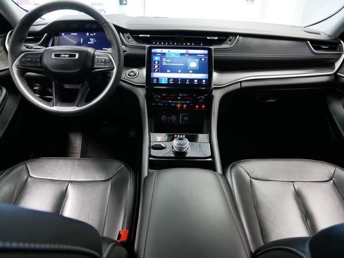 Certified 2023 Jeep Grand Cherokee Limited image 20