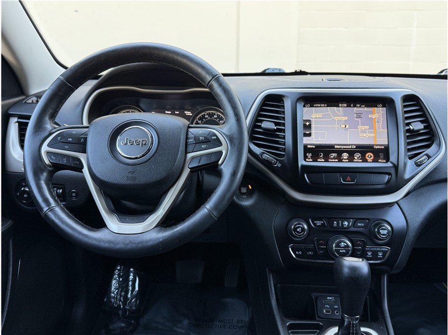 Used 2015 Jeep Cherokee Limited w/ Luxury Group FWD image 15