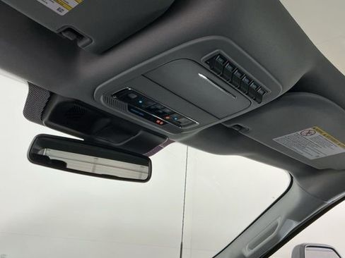 Used 2025 Ford F350 Lariat w/ Black Appearance Package image 25