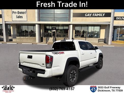 Used 2021 Toyota Tacoma TRD Off-Road w/ Technology Package AWD/4WD image 9