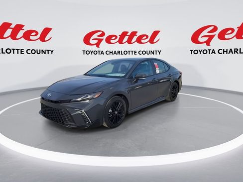 New 2026 Toyota Camry SE image 3