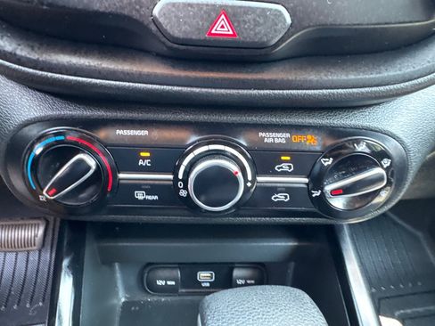 Used 2023 Kia Soul LX w/ Option Group 015 FWD image 12