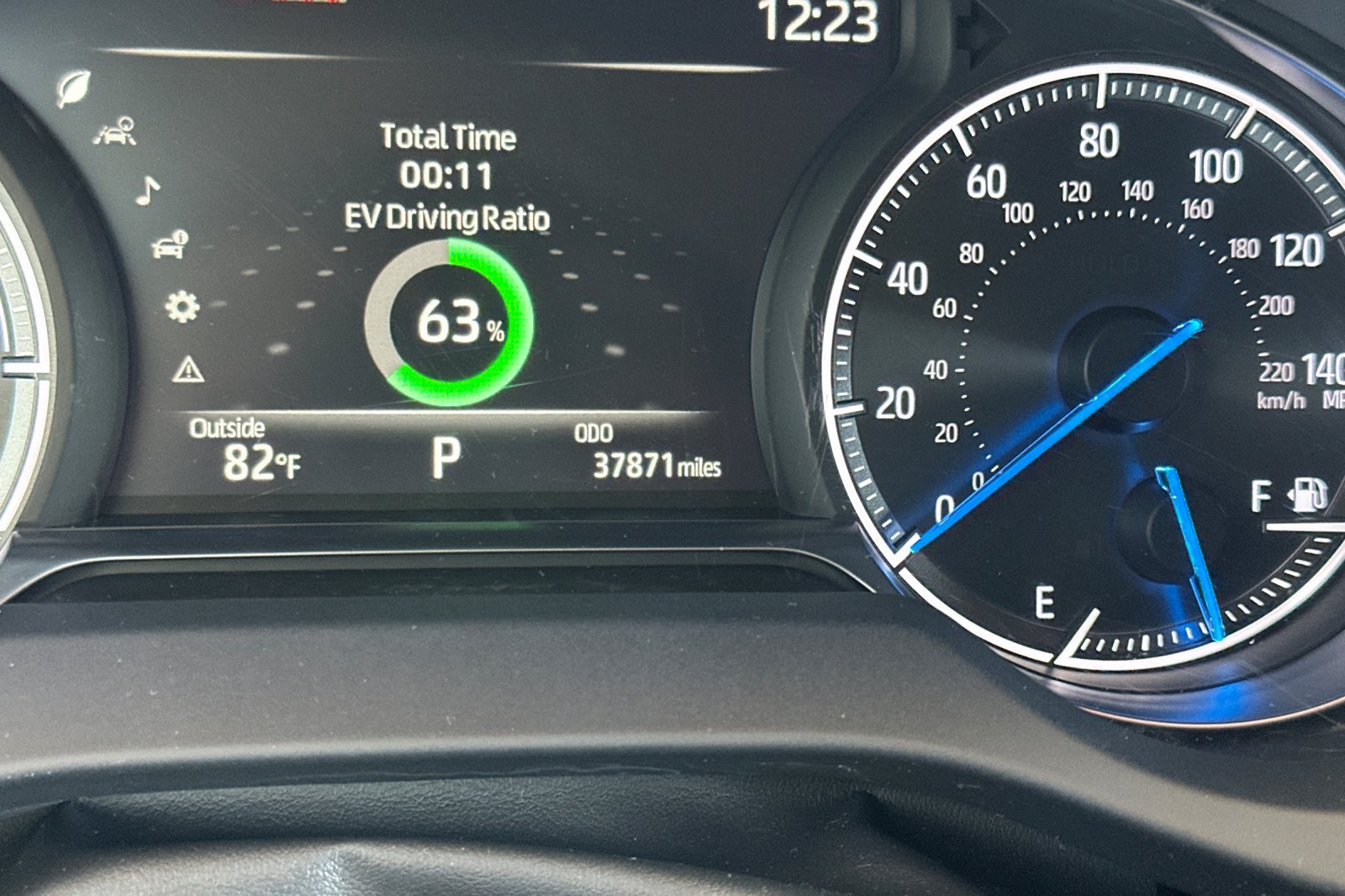 Certified 2024 Toyota Venza LE AWD/4WD image 31