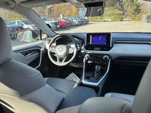 Used 2024 Toyota RAV4 XLE Premium image 14
