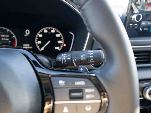 New 2025 Honda Pilot EX-L image 14