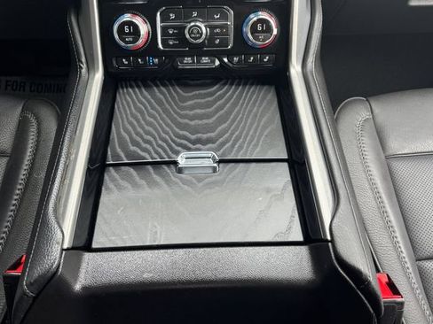 Used 2024 GMC Yukon Denali w/ Denali Reserve Package AWD/4WD image 6