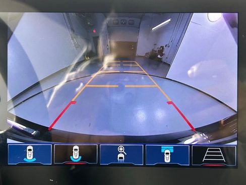 Used 2024 Chevrolet Corvette Stingray Premium Cpe w/ Z51 Performance Package image 21