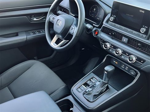 Used 2024 Honda CR-V EX image 3