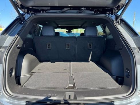 Used 2025 Chevrolet Blazer RS w/ Enhanced Convenience Package image 39