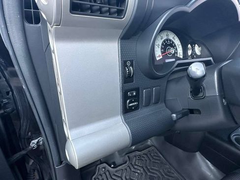 Used 2007 Toyota FJ Cruiser 4WD image 19
