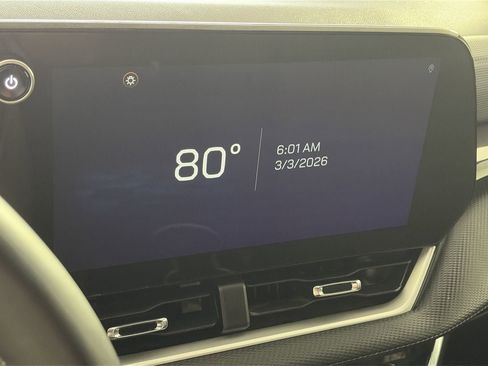 Used 2025 Chevrolet Equinox LT FWD image 14