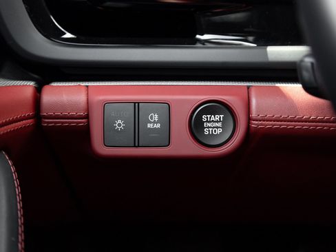 Certified 2024 Porsche Panamera RWD image 17