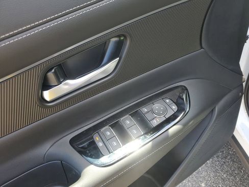 New 2025 Nissan Murano SV image 11