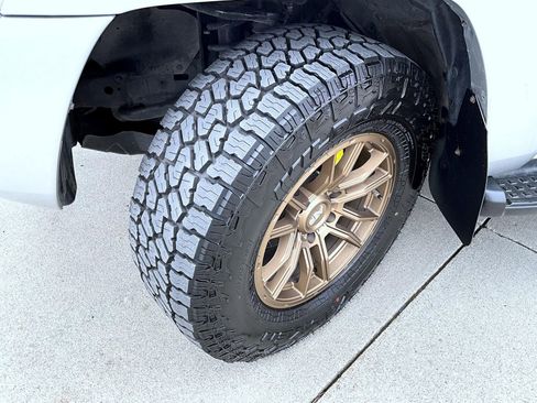 Used 2004 Toyota 4Runner SR5 image 25