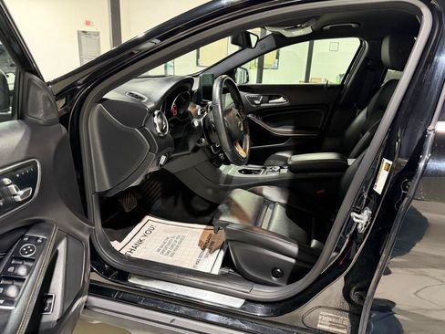 Used 2020 Mercedes-Benz GLA 250 image 16