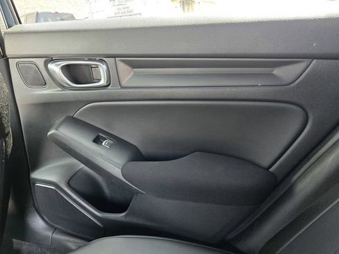 Used 2025 Honda Civic Sport image 11