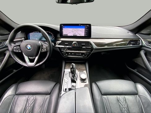 Used 2021 BMW 530e xDrive w/ Executive Package AWD/4WD image 16