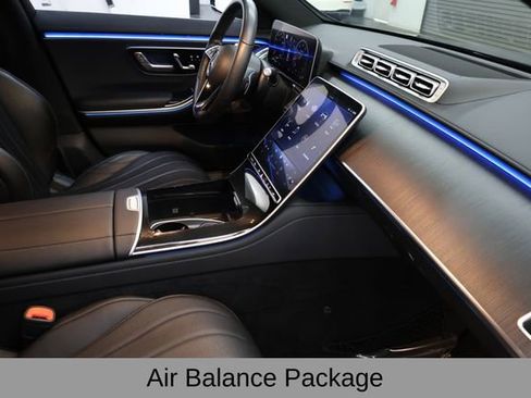 Used 2022 Mercedes-Benz S 580 4MATIC Sedan w/ AMG Line Package image 13