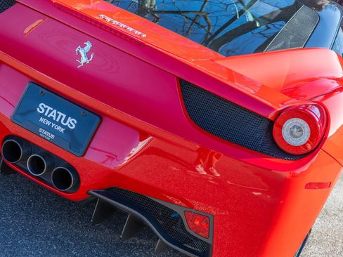 Used 2010 Ferrari 458 Italia Coupe image 40