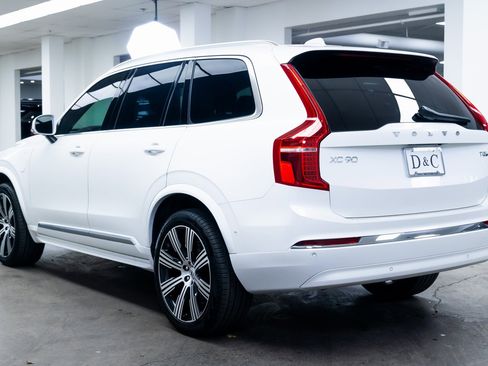 Used 2025 Volvo XC90 T8 Plus image 4