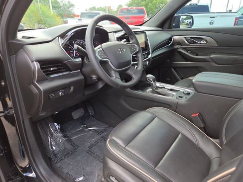 Used 2023 Chevrolet Traverse Premier w/ Redline Edition FWD image 31