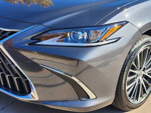 New 2025 Lexus ES 350 w/ Premium Package image 5