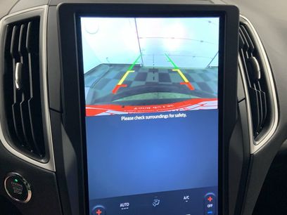 New 2024 Ford Edge SE