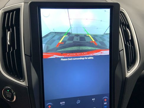 New 2024 Ford Edge SE image 4