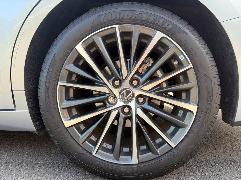 Used 2022 Lexus ES 350 w/ Premium Package FWD image 22
