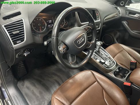 Used 2016 Audi Q5 2.0T Premium Plus w/ Technology Package image 3
