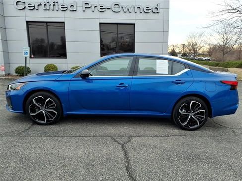 Certified 2025 Nissan Altima 2.5 SR image 2