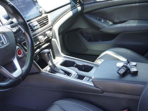 Used 2020 Honda Accord Sport image 19