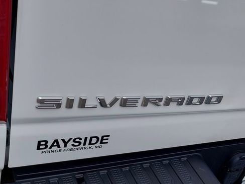 Used 2024 Chevrolet Silverado 2500 Custom w/ Custom Convenience Package image 39