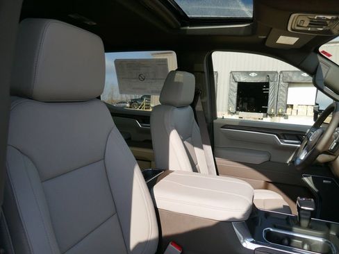 New 2026 GMC Sierra 1500 SLT w/ SLT Premium Plus Package image 12