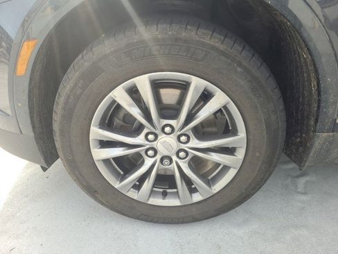 Used 2023 Cadillac XT5 Premium Luxury image 5