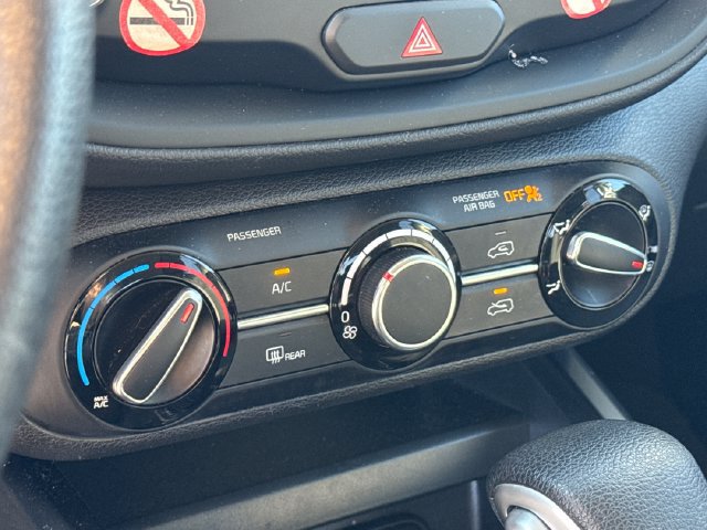 Certified 2024 Kia Soul LX w/ LX Technology Package FWD image 30