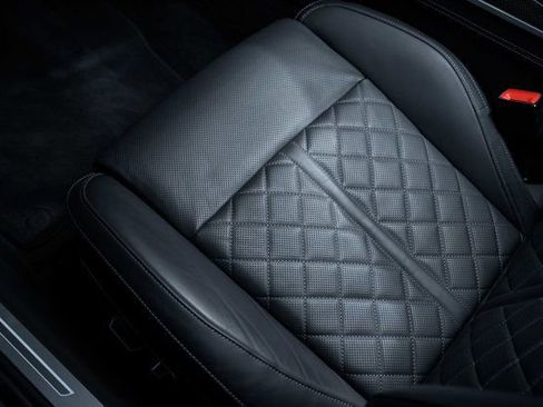 Used 2023 Audi S8 4.0 TFSI image 17