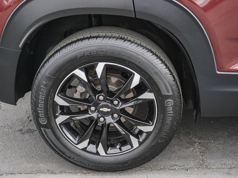 Used 2023 Chevrolet TrailBlazer LT FWD image 8