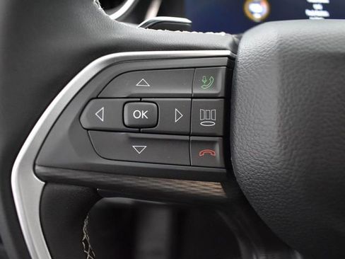 New 2025 Jeep Grand Cherokee Altitude w/ Trailer Tow Package image 15